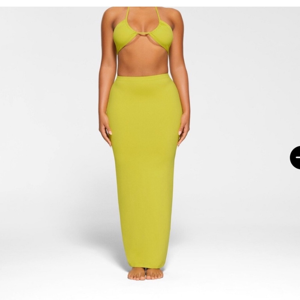Skims Long Tube Skirt in Citrus, NWT